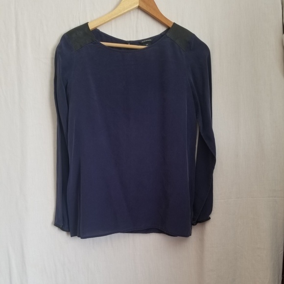Club Monaco - Picture 1 of 4